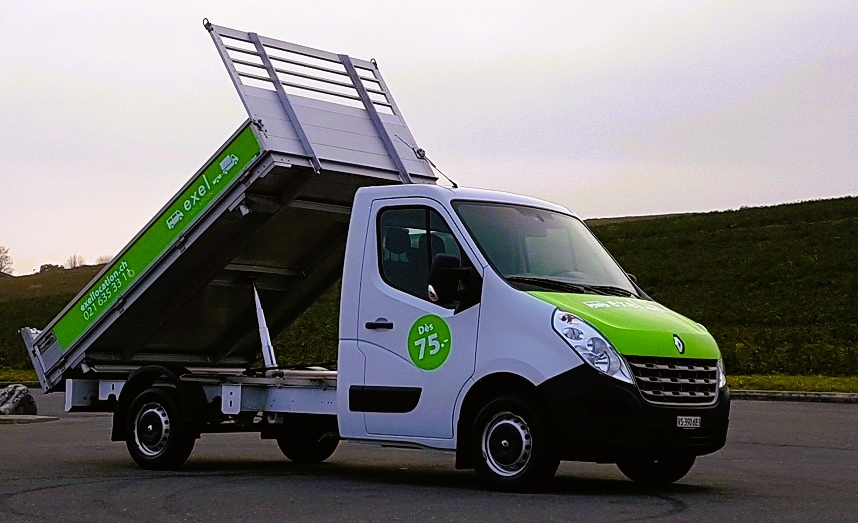 Location de véhicules utilitaires à Lausanne : camion à benne basculante